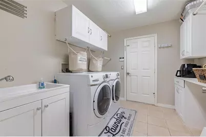 10131 Paddock Oaks Drive, Riverview, FL 33569 - Photo 13