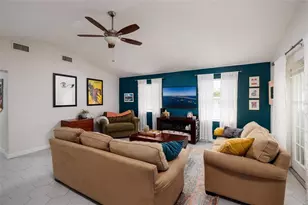 230 43rd Ave NE, Saint Petersburg, FL 33703 - Photo 17