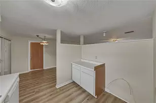 37136 Mandarin Ave, Zephyrhills, FL 33541 - Photo 19