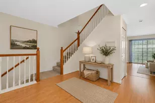 8198 Eagles Park Dr, Saint Petersburg, FL 33709 - Photo 5