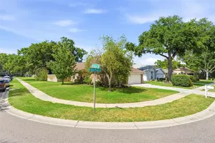 2468 Hidden Pines Ln, Clearwater, FL 33761 - Photo 27