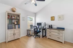2468 Hidden Pines Ln, Clearwater, FL 33761 - Photo 11