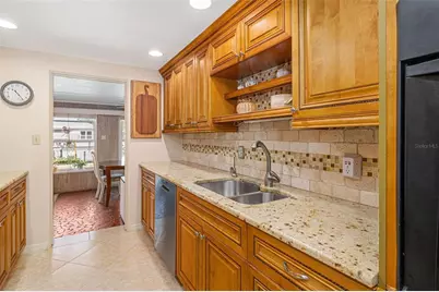 302 Bryn Mawr Island, Bradenton, FL 34207 - Photo 11