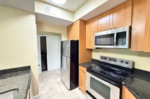 13212 Arbor Isle Dr, Tampa, FL 33637 - Photo 7