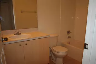 11536 11536 Crestlake Village Dr, Riverview, FL 33569 - Photo 13