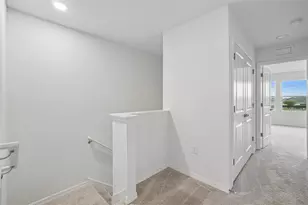 6868 Holcombe Down Dr, Zephyrhills, FL 33541 - Photo 15
