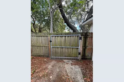 2908 E Howell Street, Tampa, FL 33610 - Photo 29