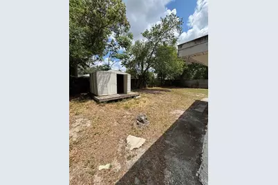 2908 E Howell Street, Tampa, FL 33610 - Photo 29