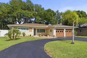 1727 Cypress Ave, Belleair, FL 33756 - Photo 7