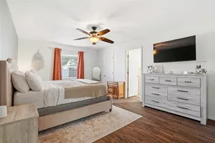 8405 Somerset Dr, Largo, FL 33773 - Photo 21