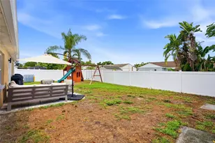 8405 Somerset Dr, Largo, FL 33773 - Photo 33