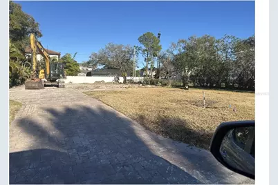 523 W Davis Boulevard, Tampa, FL 33606 - Photo 1