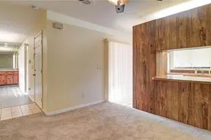 15206 W Pond Woods Dr, Tampa, FL 33618 - Photo 21
