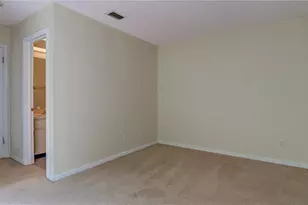 15206 W Pond Woods Dr, Tampa, FL 33618 - Photo 41
