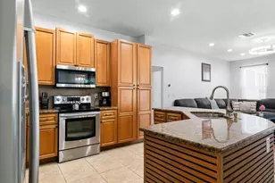 11426 Zenith Cir, Tampa, FL 33635 - Photo 23