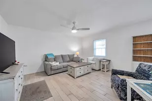 144 Pompano Dr SE, Saint Petersburg, FL 33705 - Photo 39
