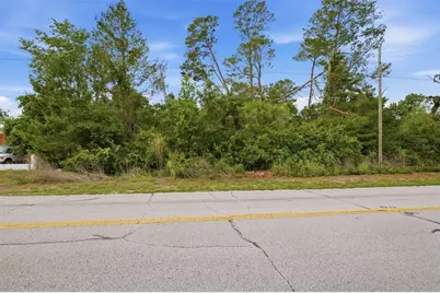 6011 Freeport Drive, Spring Hill, FL 34606 - Photo 9