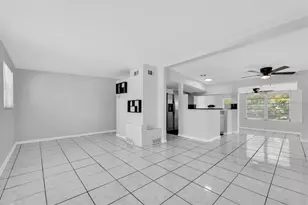 110 14th Ave SW, Largo, FL 33770 - Photo 7