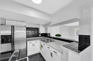 110 14th Ave SW, Largo, FL 33770 - Photo 13