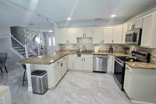 7002 Danewood Ct, Tampa, FL 33615 - Photo 17