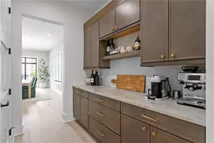 619 Ontario Ave, Tampa, FL 33606 - Photo 11