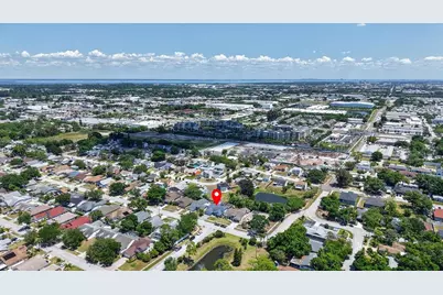 12611 Pineforest Way E, Largo, FL 33773 - Photo 51
