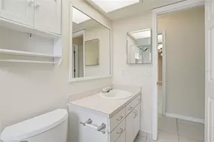 14161 Hetrick Cir N, Largo, FL 33774 - Photo 35