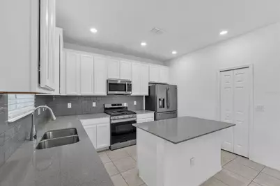 5741 Spotted Harrier Way, Lithia, FL 33547 - Photo 7