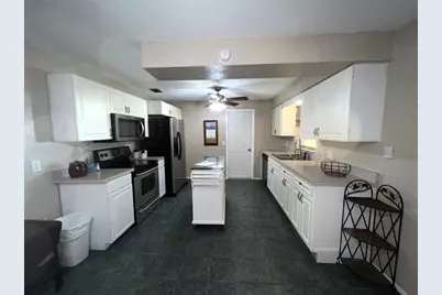 6221 Lullabye Lane, Zephyrhills, FL 33541 - Photo 7