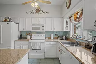 6634 Northlake Dr, Zephyrhills, FL 33542 - Photo 23