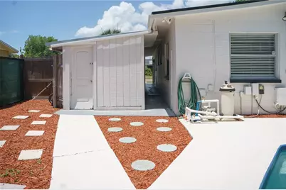 6552 S West Shore Circle, Tampa, FL 33616 - Photo 39