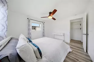 1565 Connecticut Ave NE, Saint Petersburg, FL 33703 - Photo 27