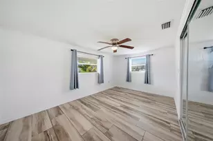 1565 Connecticut Ave NE, Saint Petersburg, FL 33703 - Photo 29