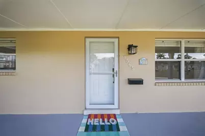 1565 Connecticut Avenue NE, Saint Petersburg, FL 33703 - Photo 3