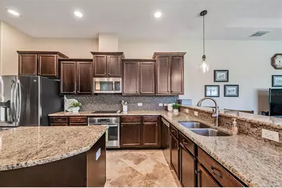 27205 Hawks Nest Circle, Wesley Chapel, FL 33544 - Photo 13