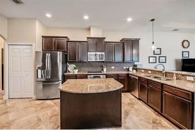27205 Hawks Nest Circle, Wesley Chapel, FL 33544 - Photo 11