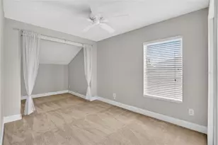 21040 Green Wing Ct, Land O Lakes, FL 34637 - Photo 17