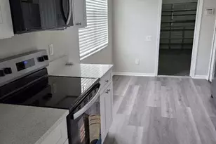 9321 Huntington Park Way, Tampa, FL 33647 - Photo 3