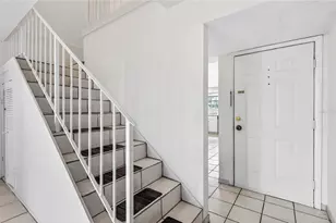 14452 Reuter Strasse, Tampa, FL 33613 - Photo 13