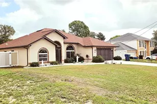 11033 Claymore St, Spring Hill, FL 34608 - Photo 3