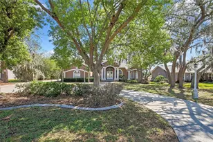 300 Hampshire Ave, Spring Hill, FL 34606 - Photo 3