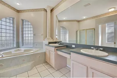 300 Hampshire Avenue, Spring Hill, FL 34606 - Photo 25