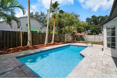 911 Valley View Circle, Palm Harbor, FL 34684 - Photo 3