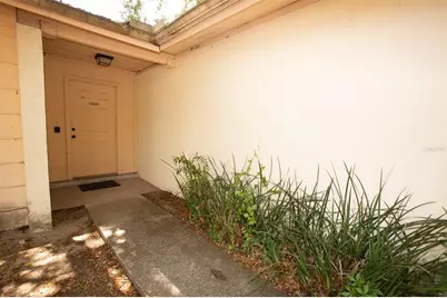 1363 Corner Oaks Drive, Brandon, FL 33510 - Photo 3
