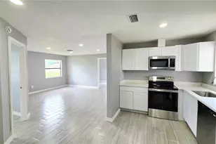 801 NW 5th St, Mulberry, FL 33860 - Photo 9