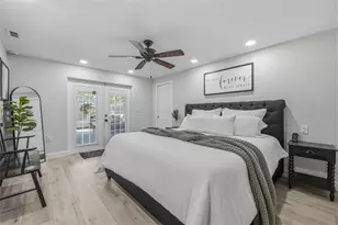 3044 55th St N, Saint Petersburg, FL 33710 - Photo 13