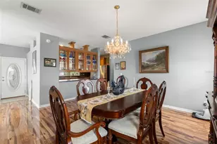 124 Americana Ct NE, Saint Petersburg, FL 33702 - Photo 13