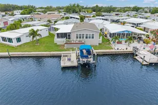 124 Americana Ct NE, Saint Petersburg, FL 33702 - Photo 27