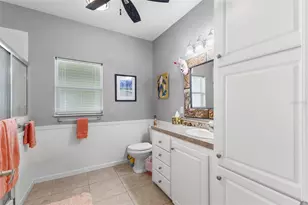 124 Americana Ct NE, Saint Petersburg, FL 33702 - Photo 17