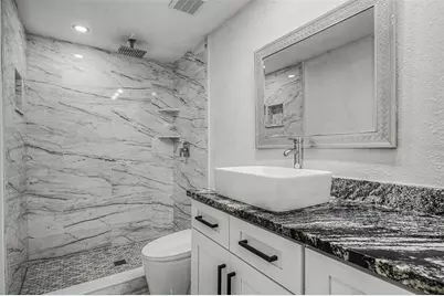 9212 Spy Glass Court, Tampa, FL 33615 - Photo 13